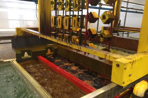 金屬?gòu)U水用什么環(huán)保設(shè)備